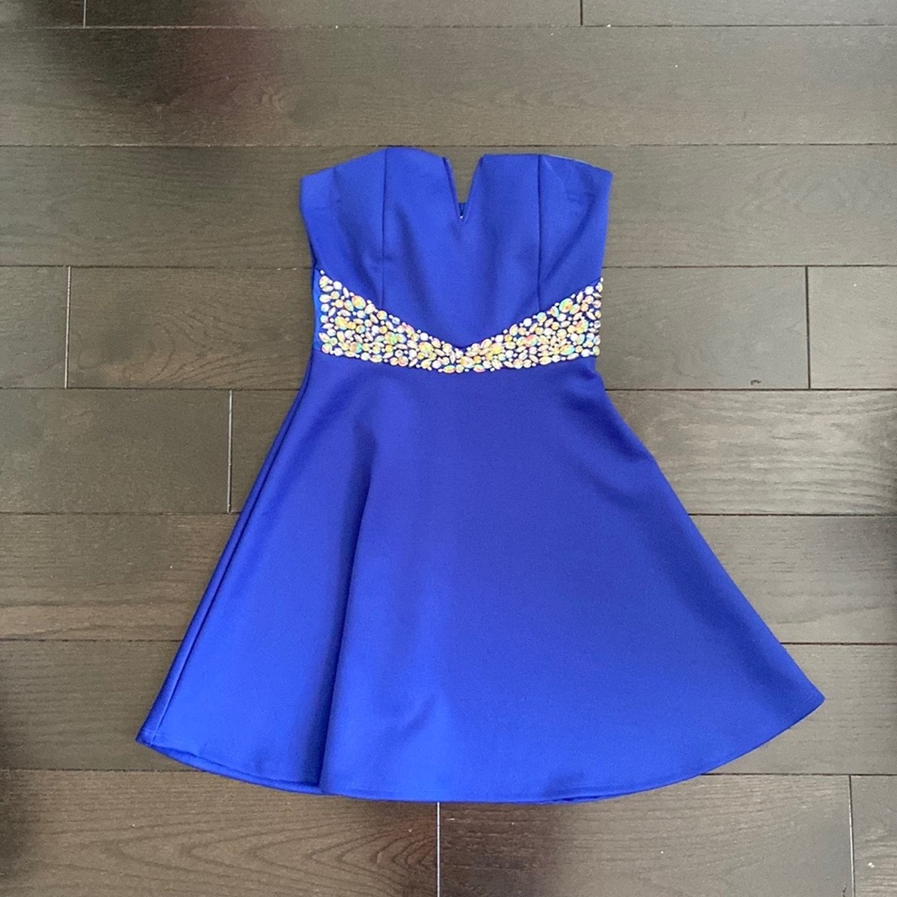 Blue dress